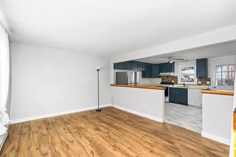 41 South St #11, Easthampton, MA 01027 photo 6