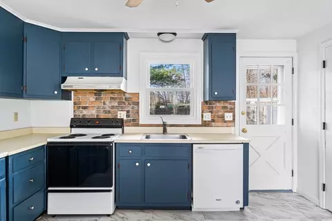 41 South St #11, Easthampton, MA 01027 photo 14
