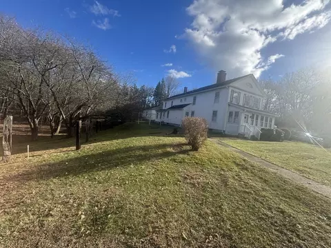 340 Pendleton Ave, Chicopee, MA 01020 photo 6