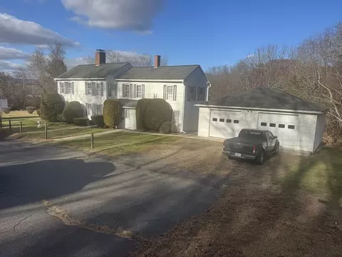 340 Pendleton Ave, Chicopee, MA 01020