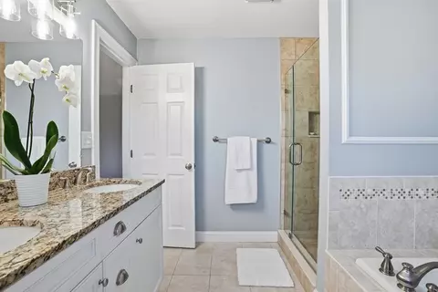 Bath - 29 Derby St, Framingham, MA 01701 photo 1 of 5