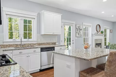Kitchen - 29 Derby St, Framingham, MA 01701 photo 5 of 6
