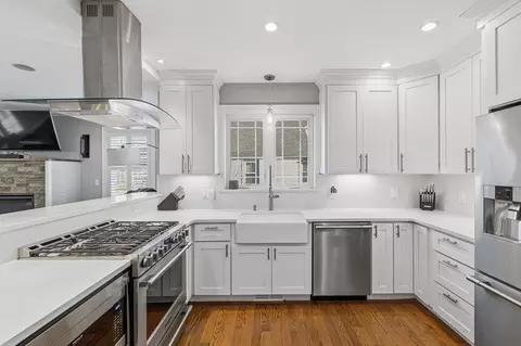 491 Washington St #1, Braintree, MA 02184