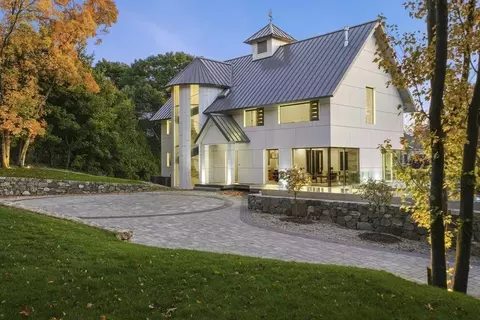 30 Whipple Rd, Lexington, MA 02420