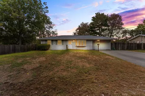 38 Stephen Dr, Brockton, MA 02302