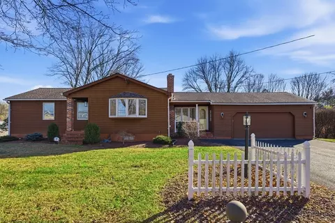 23 Peros Dr, Agawam, MA 01001
