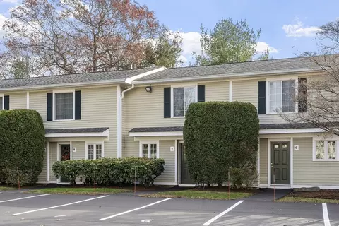741 Washington St #7, Easton, MA 02375