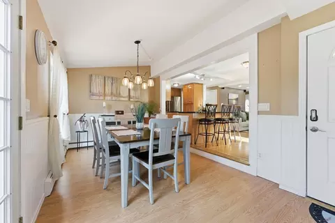846 E Mountain Rd, Westfield, MA 01085 photo 2