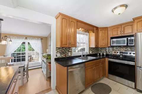 846 E Mountain Rd, Westfield, MA 01085 photo 7