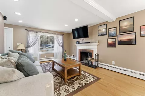 846 E Mountain Rd, Westfield, MA 01085 photo 12