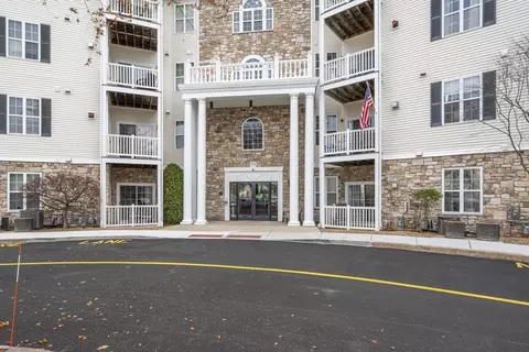 21 Hampshire #412, Methuen, MA 01844