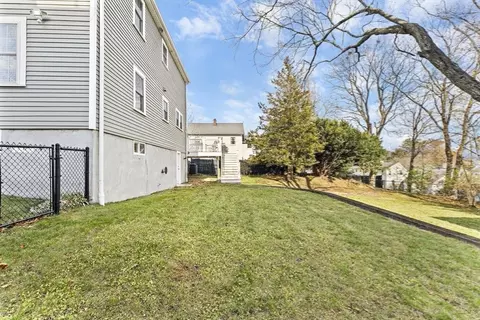 1052 Greendale Ave, Needham, MA 02492 photo 39