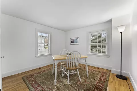 1052 Greendale Ave, Needham, MA 02492 photo 15