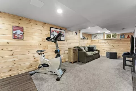 1052 Greendale Ave, Needham, MA 02492 photo 29