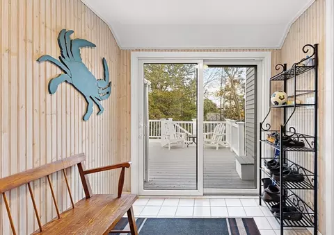 1052 Greendale Ave, Needham, MA 02492 photo 33