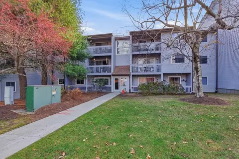 2211 Franklin Crossing Rd #2211, Franklin, MA 02038
