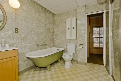 115 Thompson St, Springfield, MA 01109 photo 28