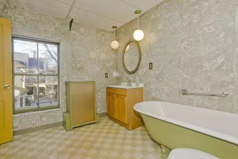 115 Thompson St, Springfield, MA 01109 photo 27