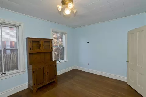 115 Thompson St, Springfield, MA 01109 photo 16