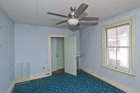 115 Thompson St, Springfield, MA 01109 photo 32