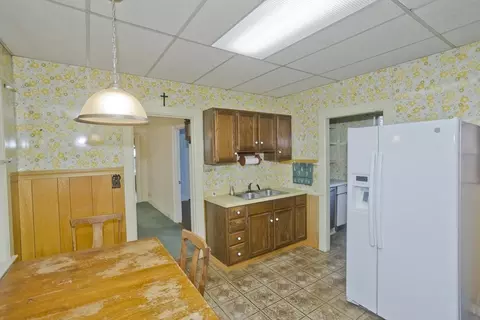 115 Thompson St, Springfield, MA 01109 photo 19