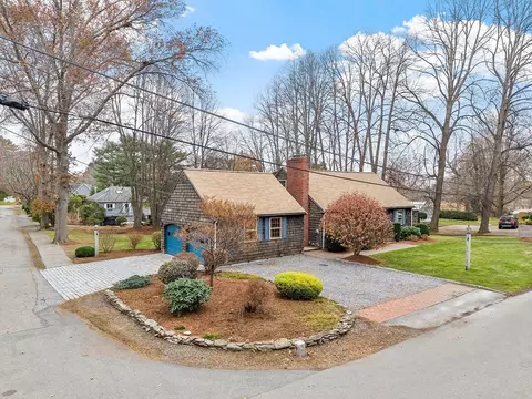 14 Ocean St, Manchester, MA 01944