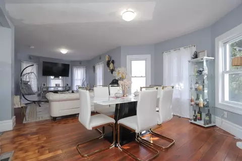 58 Willard Ave, Springfield, MA 01109 photo 8