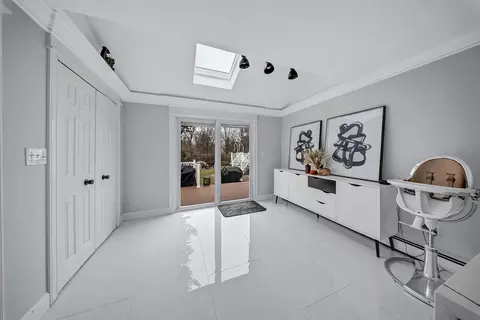 Entry Way - 3 Stoddard St, Upton, MA 01568 photo 1 of 3