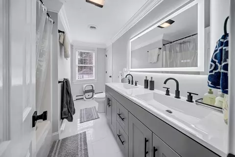 Bath - 3 Stoddard St, Upton, MA 01568 photo 2 of 3