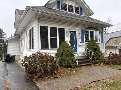 270 Coburn Ave, Worcester, MA 01604