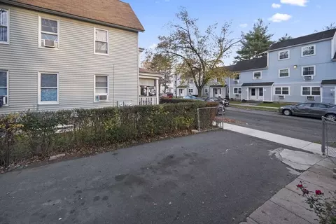78 Lowell St, Springfield, MA 01107 photo 24