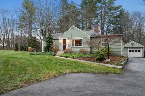 10 Old Millbury Rd, Oxford, MA 01540