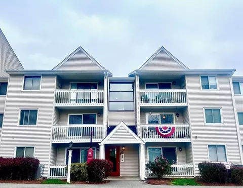 15 Bower Rd #B5, Quincy, MA 02169