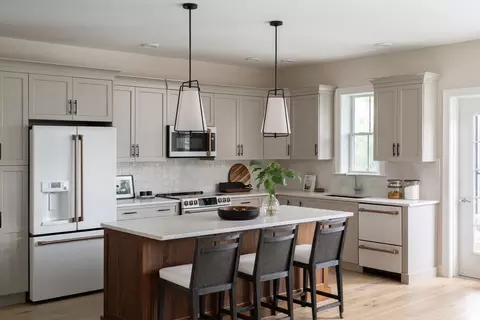 60 Oxbow Rd #40-2, Raynham, MA 02767