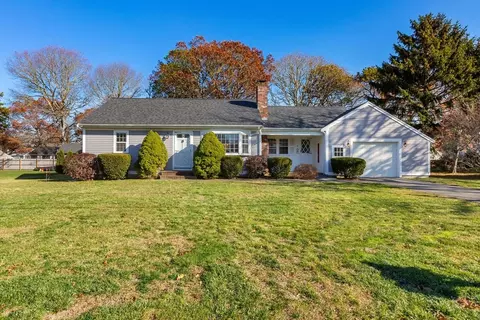 18 Captain Stanley Rd, Yarmouth, MA 02664