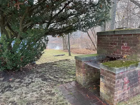Exterior - 11 Devonshire St, Lawrence, MA 01843 photo 5 of 14