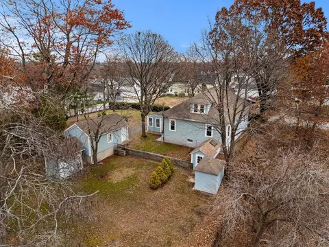 View/Area - 11 Devonshire St, Lawrence, MA 01843 photo 2 of 4