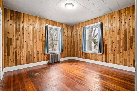 Bedroom - 11 Devonshire St, Lawrence, MA 01843 photo 4 of 10