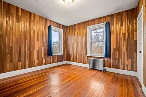 Bedroom - 11 Devonshire St, Lawrence, MA 01843 photo 6 of 10