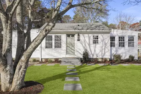 21 Weston Ave, Wareham, MA 02571 photo 2