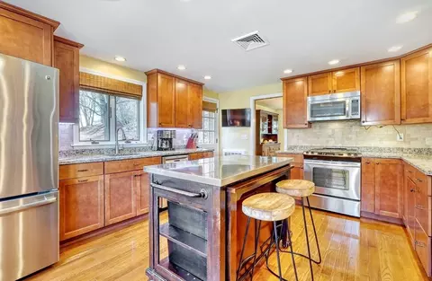 11 Granite St, Dedham, MA 02026 photo 6