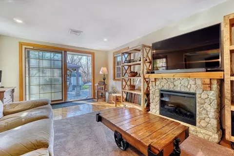11 Granite St, Dedham, MA 02026 photo 9