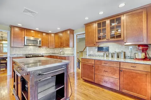 11 Granite St, Dedham, MA 02026 photo 4