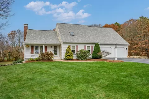 34 Mistic Dr, Marstons Mills, MA 02648