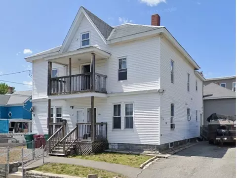 195-197 Ludlam St, Lowell, MA 01850