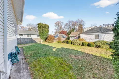 18 Maple Ave, Fairhaven, MA 02719 photo 34
