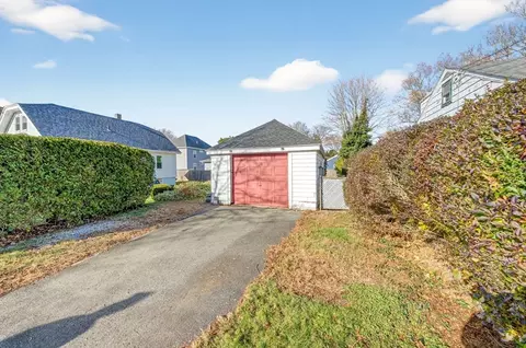 18 Maple Ave, Fairhaven, MA 02719 photo 35