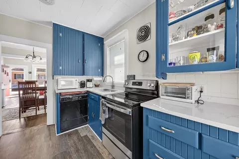 18 Maple Ave, Fairhaven, MA 02719 photo 15