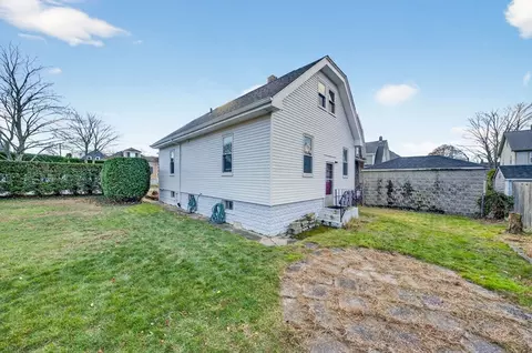 18 Maple Ave, Fairhaven, MA 02719 photo 32