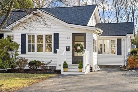 13 Kenilworth Rd, Shrewsbury, MA 01545